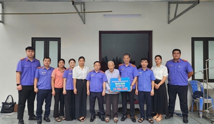 Viện KSND huyện Đông Anh chung tay cùng chính quyền xóa nhà tạm, nhà...